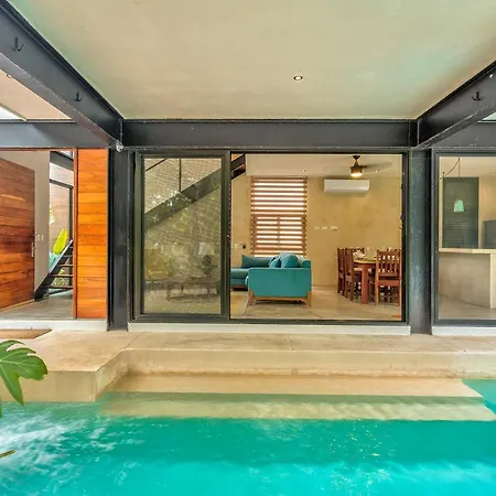 Special Offseason Promo I Villa With Pool, Gated Area